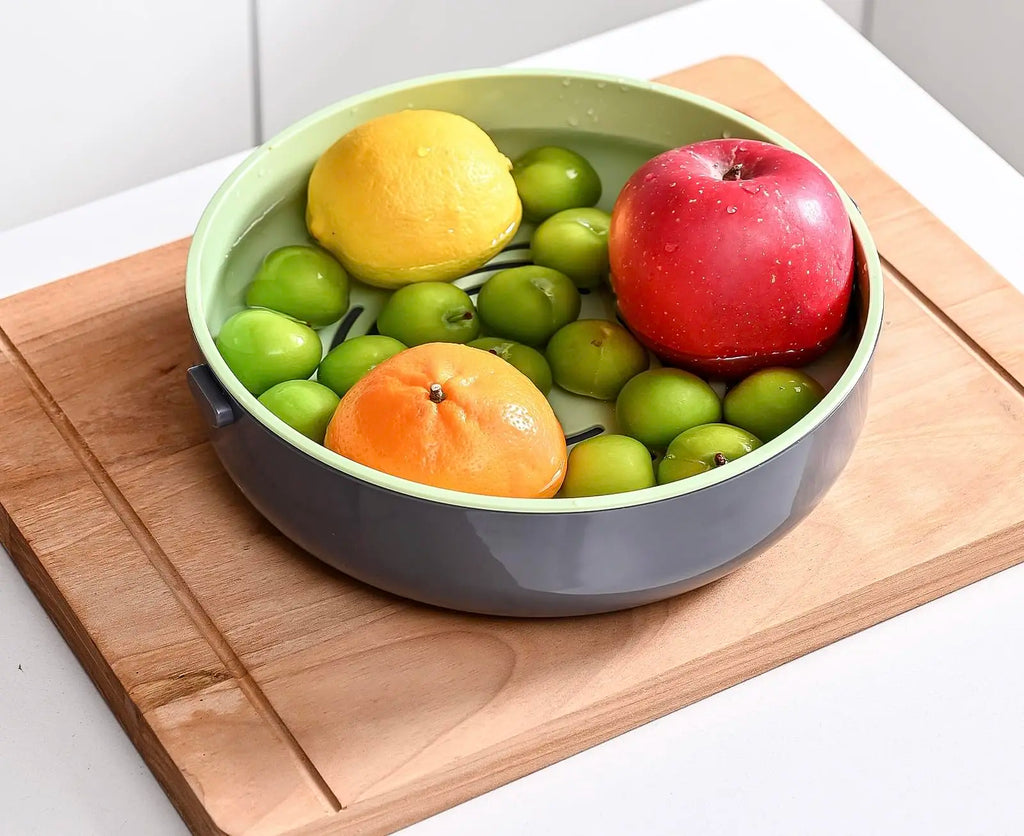 Vegetable shredder, suitable for onions, potatoes, fruits, and other food items, a small kitchen tool for manual cooking